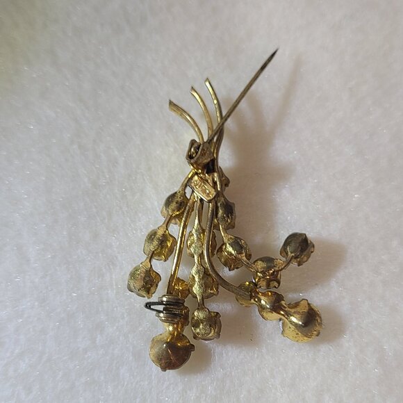 Vintage Austrian Brooch & Clip on Earring Set - Picture 6 of 14